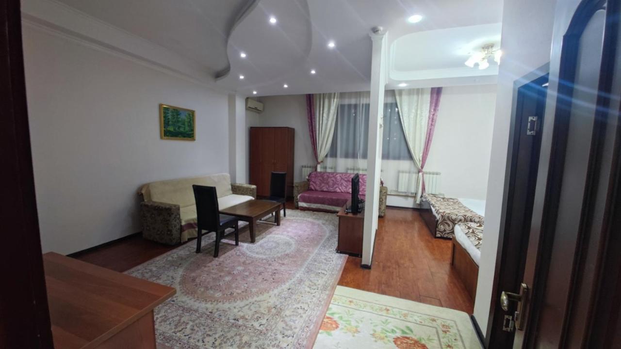 Bishkek Villa Hotel Exteriör bild