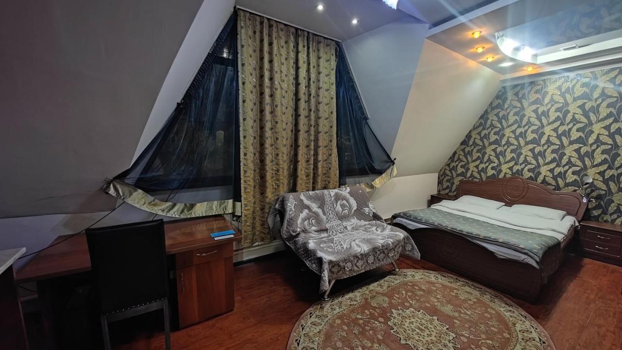 Bishkek Villa Hotel Exteriör bild